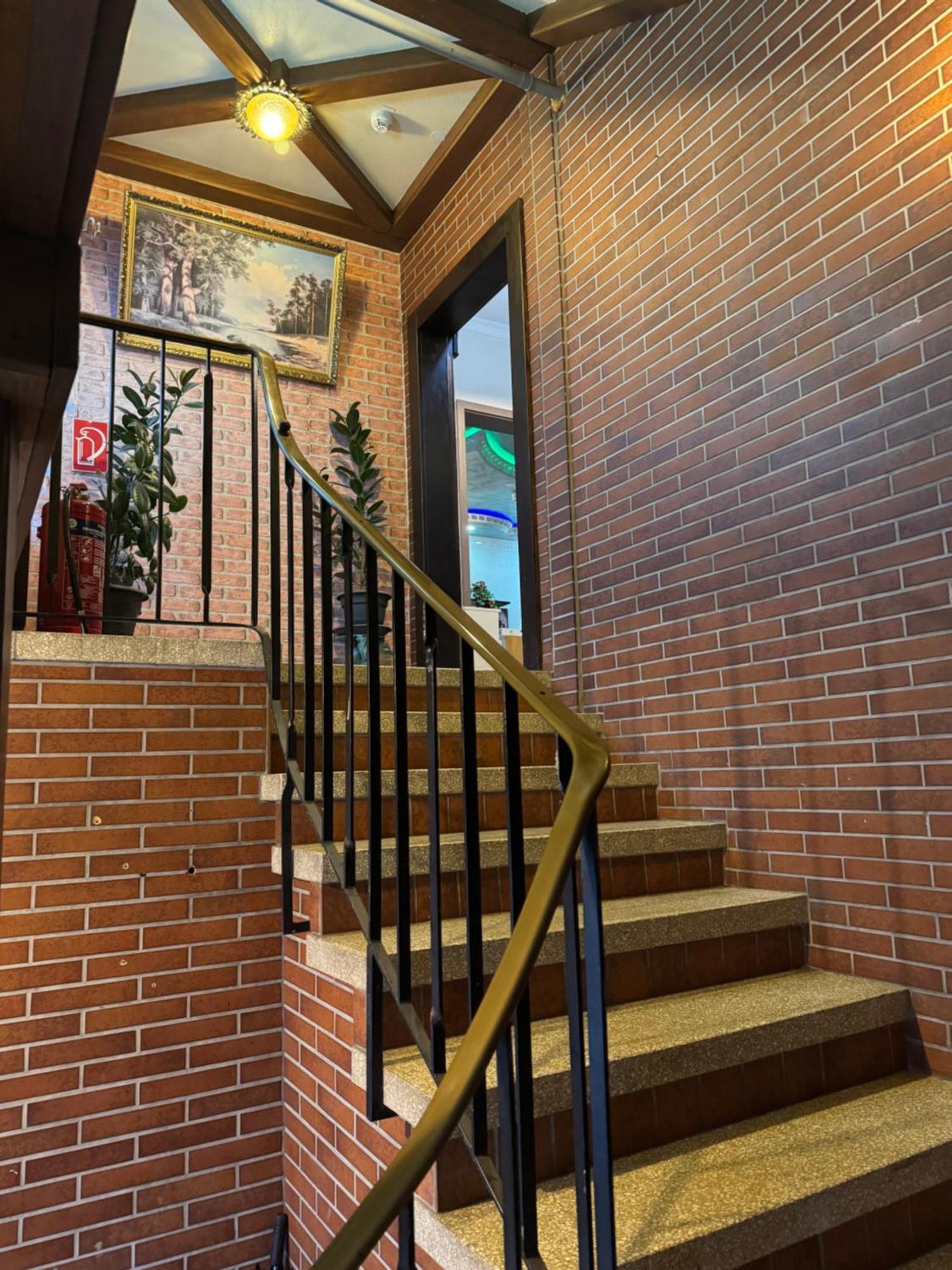 Hotel-Pension Alt-Heidenberg 지겐 외부 사진