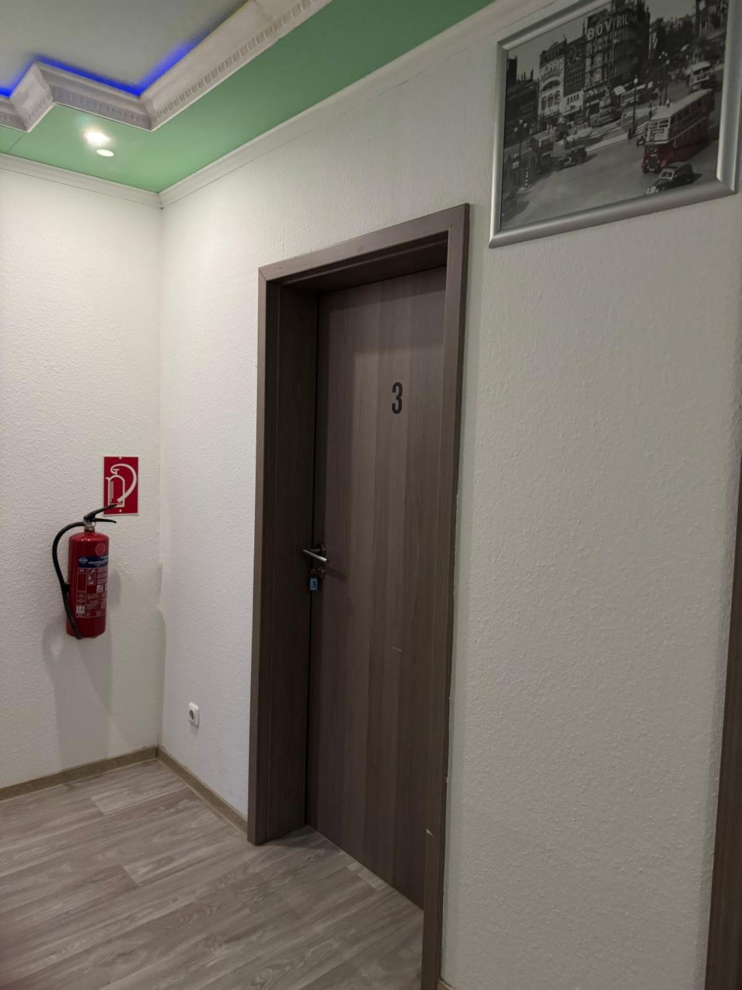Hotel-Pension Alt-Heidenberg 지겐 외부 사진