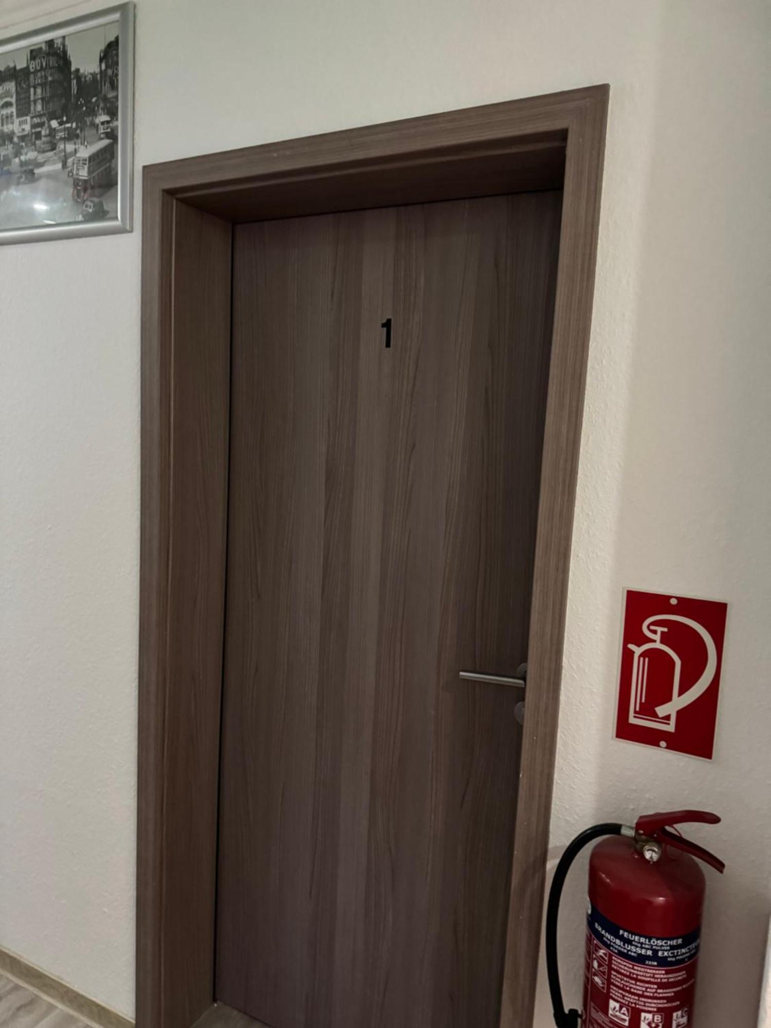 Hotel-Pension Alt-Heidenberg 지겐 외부 사진